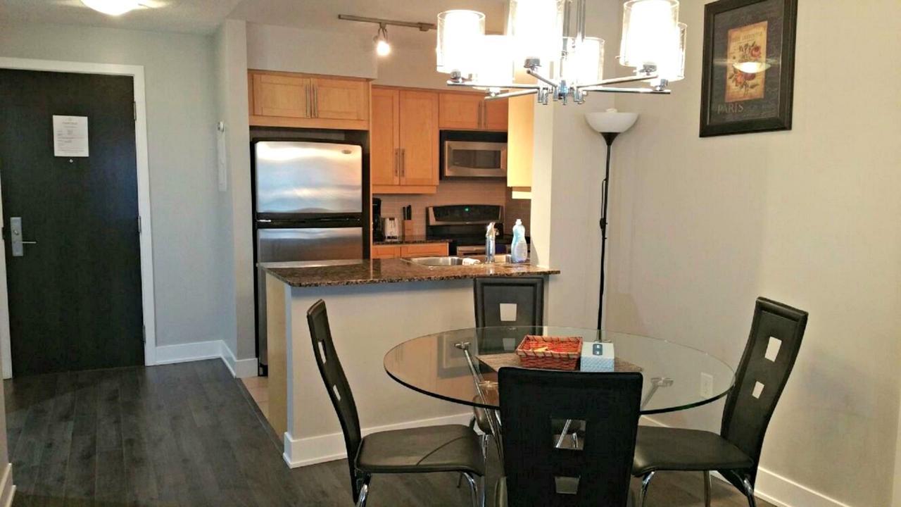 Blue Jays Aparment Appartement Toronto Buitenkant foto