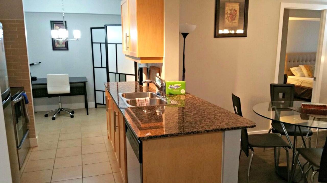 Blue Jays Aparment Appartement Toronto Buitenkant foto